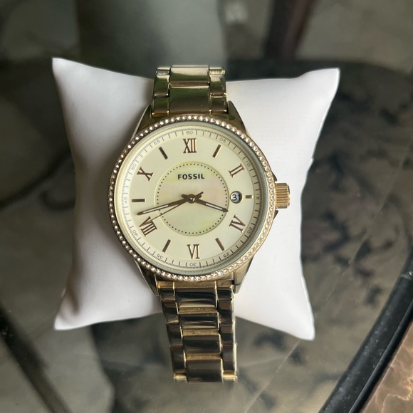 FOSSIL watch in gold - Picture 1 of 6